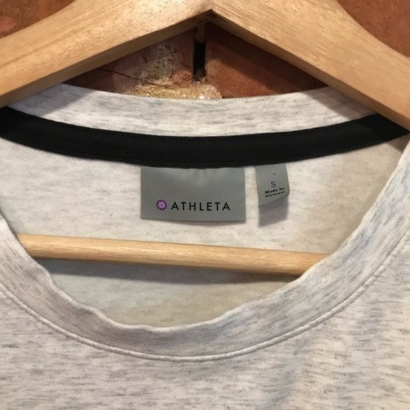 Athleta Sentry Crop Top Pocket Size Small - Picture 2 of 7
